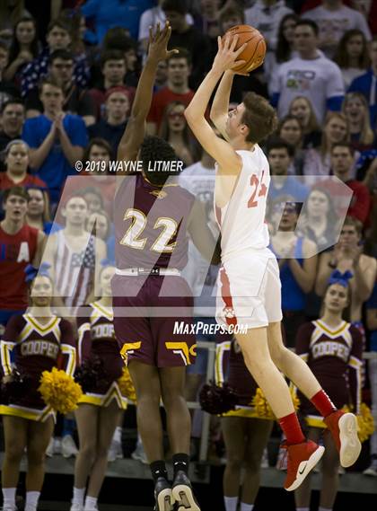 Thumbnail 2 in Cooper vs Beechwood (KHSAA Ninth Region) photogallery.
