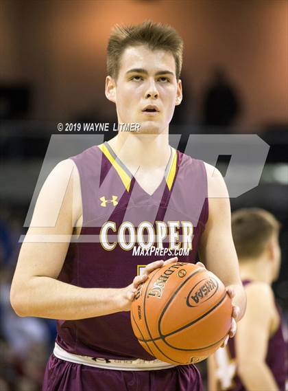 Thumbnail 2 in Cooper vs Beechwood (KHSAA Ninth Region) photogallery.