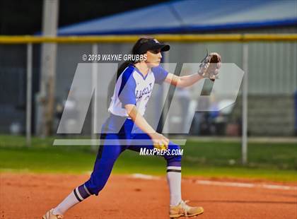 Thumbnail 1 in Marshall @ Hallsville photogallery.