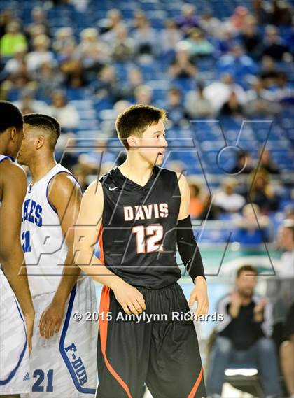 Thumbnail 2 in Davis vs. Federal Way (WIAA 4A Final) photogallery.