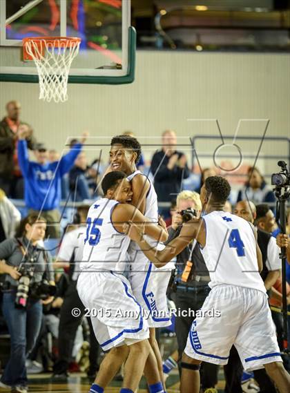 Thumbnail 2 in Davis vs. Federal Way (WIAA 4A Final) photogallery.