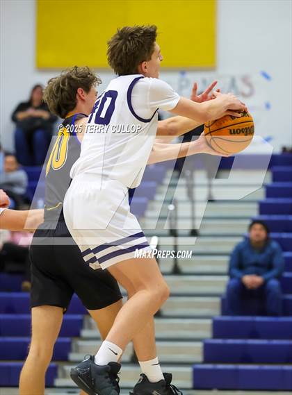 Thumbnail 2 in FR: Taylorsville @ Summit Academy (Sophomore) photogallery.