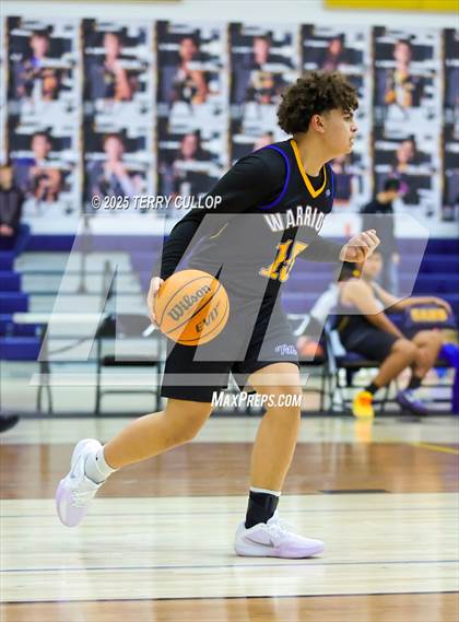 Thumbnail 1 in FR: Taylorsville @ Summit Academy (Sophomore) photogallery.