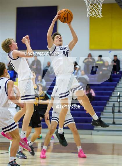 Thumbnail 1 in FR: Taylorsville @ Summit Academy (Sophomore) photogallery.