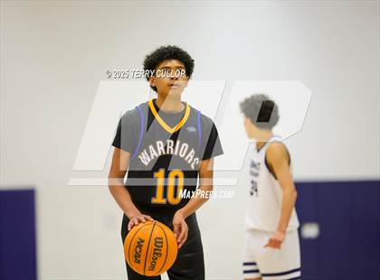 Thumbnail 2 in FR: Taylorsville @ Summit Academy (Sophomore) photogallery.