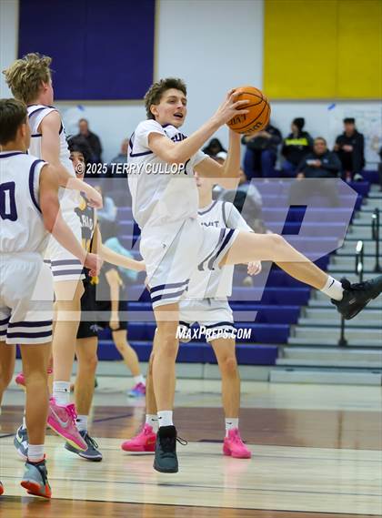 Thumbnail 2 in FR: Taylorsville @ Summit Academy (Sophomore) photogallery.