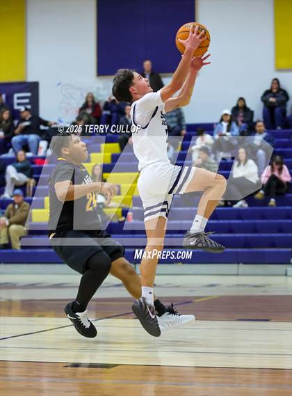 Thumbnail 2 in FR: Taylorsville @ Summit Academy (Sophomore) photogallery.