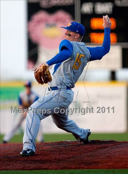 Thumbnail 2 in Newport Central Catholic vs. Beechwood (All A Classic Regional) photogallery.