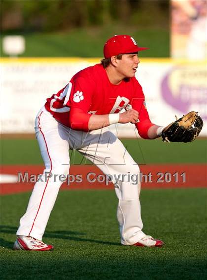 Thumbnail 2 in Newport Central Catholic vs. Beechwood (All A Classic Regional) photogallery.