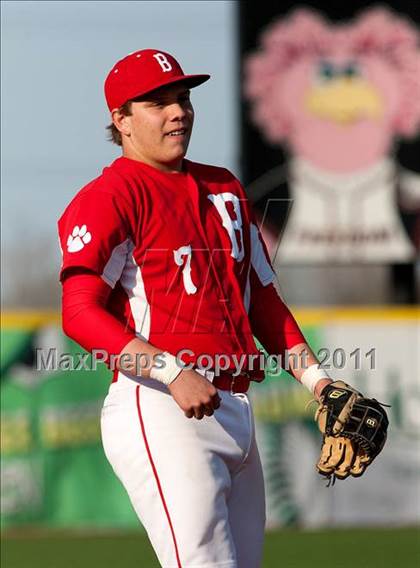 Thumbnail 2 in Newport Central Catholic vs. Beechwood (All A Classic Regional) photogallery.