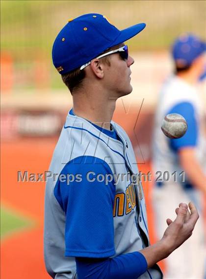 Thumbnail 2 in Newport Central Catholic vs. Beechwood (All A Classic Regional) photogallery.