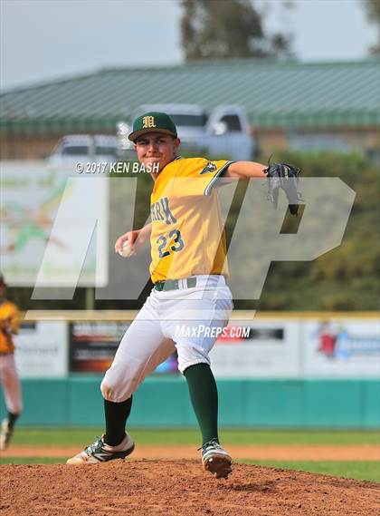 Thumbnail 1 in Camarillo @ Moorpark photogallery.