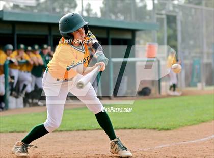 Thumbnail 2 in Camarillo @ Moorpark photogallery.