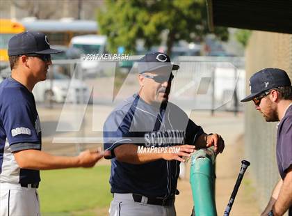 Thumbnail 3 in Camarillo @ Moorpark photogallery.