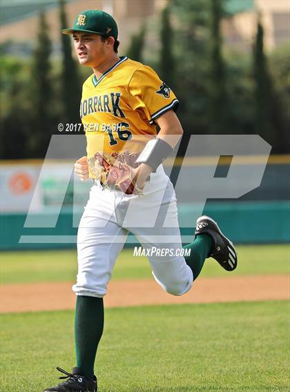 Thumbnail 3 in Camarillo @ Moorpark photogallery.