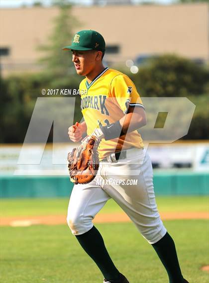 Thumbnail 2 in Camarillo @ Moorpark photogallery.