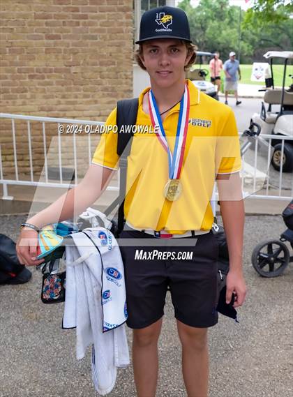 Thumbnail 1 in UIL 2A Golf Finals (Groups & Awards) photogallery.