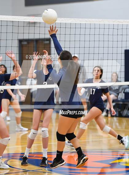 Thumbnail 3 in North Valley Christian Academy vs. Anthem Prep photogallery.