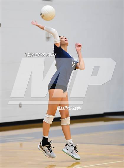 Thumbnail 3 in North Valley Christian Academy vs. Anthem Prep photogallery.