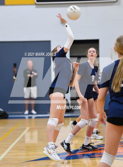 Thumbnail 3 in North Valley Christian Academy vs. Anthem Prep photogallery.
