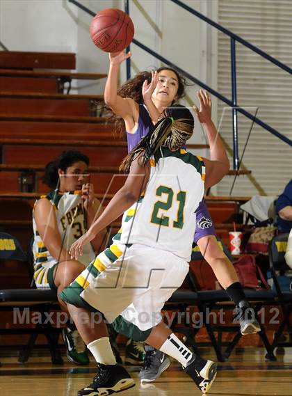 Thumbnail 1 in Shasta vs. Fremont (Lady Bulldog Holiday Classic) photogallery.