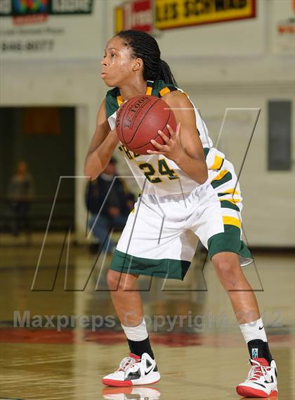 Thumbnail 3 in Shasta vs. Fremont (Lady Bulldog Holiday Classic) photogallery.