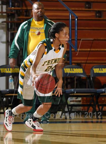 Thumbnail 3 in Shasta vs. Fremont (Lady Bulldog Holiday Classic) photogallery.