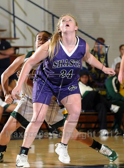 Thumbnail 1 in Shasta vs. Fremont (Lady Bulldog Holiday Classic) photogallery.