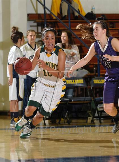 Thumbnail 2 in Shasta vs. Fremont (Lady Bulldog Holiday Classic) photogallery.