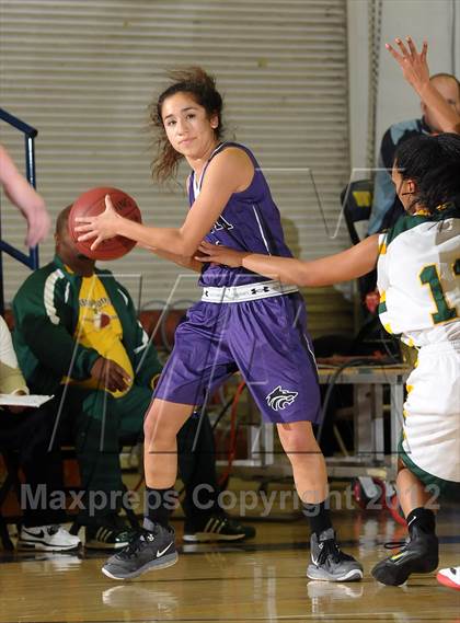 Thumbnail 1 in Shasta vs. Fremont (Lady Bulldog Holiday Classic) photogallery.