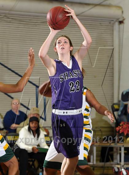 Thumbnail 2 in Shasta vs. Fremont (Lady Bulldog Holiday Classic) photogallery.