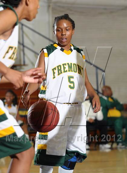 Thumbnail 3 in Shasta vs. Fremont (Lady Bulldog Holiday Classic) photogallery.