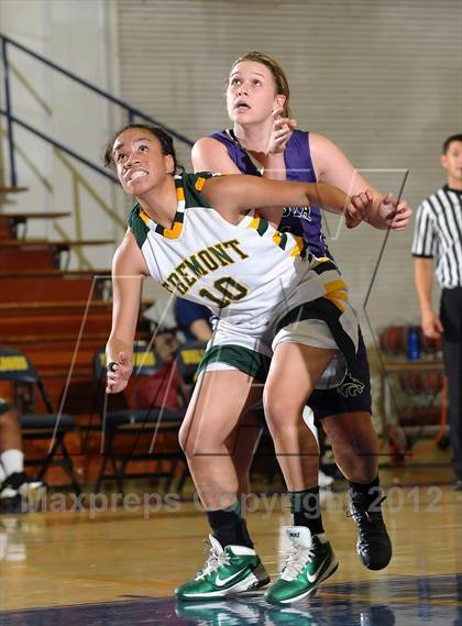 Thumbnail 2 in Shasta vs. Fremont (Lady Bulldog Holiday Classic) photogallery.