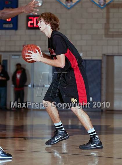 Thumbnail 3 in Ayala vs Los Osos (MLK I Have A Dream Classic) photogallery.