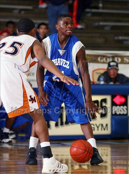 Thumbnail 1 in Madison vs. Chavez (McDonald's Texas Invitational) photogallery.