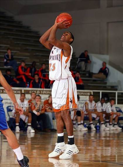 Thumbnail 1 in Madison vs. Chavez (McDonald's Texas Invitational) photogallery.