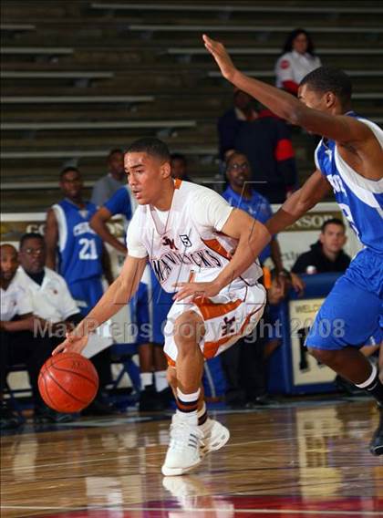 Thumbnail 3 in Madison vs. Chavez (McDonald's Texas Invitational) photogallery.