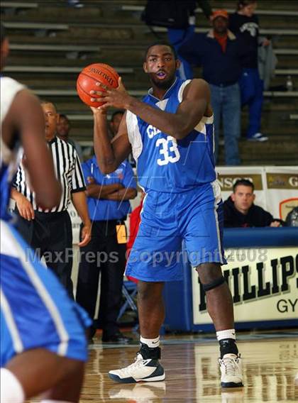 Thumbnail 2 in Madison vs. Chavez (McDonald's Texas Invitational) photogallery.