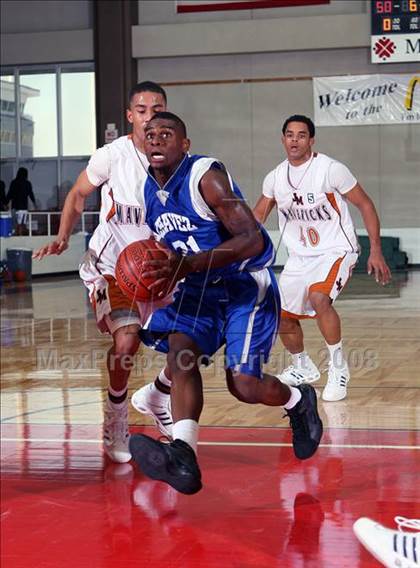 Thumbnail 1 in Madison vs. Chavez (McDonald's Texas Invitational) photogallery.