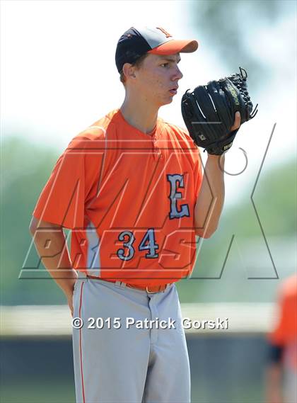 Thumbnail 2 in Evanston vs Oak Park-River Forest (IHSA Class 4A Sectional Final) photogallery.