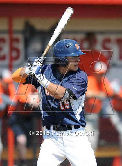 Thumbnail 2 in Evanston vs Oak Park-River Forest (IHSA Class 4A Sectional Final) photogallery.