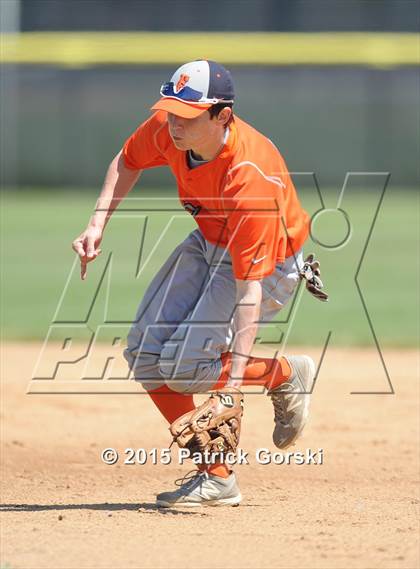Thumbnail 1 in Evanston vs Oak Park-River Forest (IHSA Class 4A Sectional Final) photogallery.