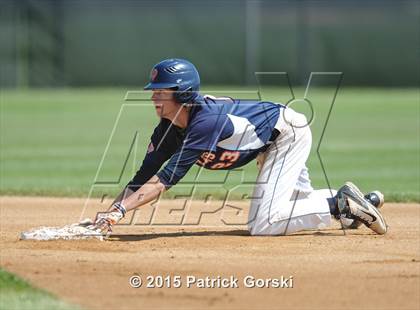 Thumbnail 1 in Evanston vs Oak Park-River Forest (IHSA Class 4A Sectional Final) photogallery.