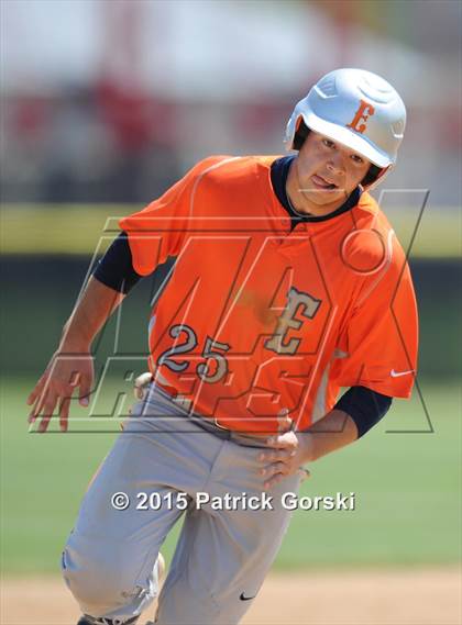 Thumbnail 1 in Evanston vs Oak Park-River Forest (IHSA Class 4A Sectional Final) photogallery.
