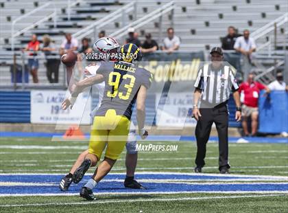 Thumbnail 2 in National Football Foundation All-Star Classic - NYC vs Long Island (1st half photos) photogallery.
