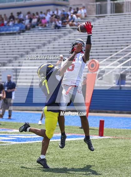 Thumbnail 3 in National Football Foundation All-Star Classic - NYC vs Long Island (1st half photos) photogallery.