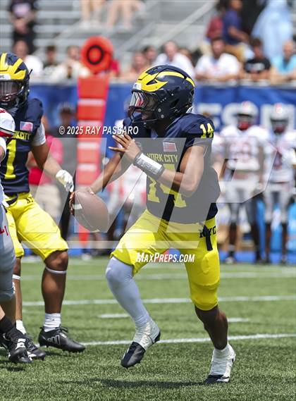 Thumbnail 2 in National Football Foundation All-Star Classic - NYC vs Long Island (1st half photos) photogallery.