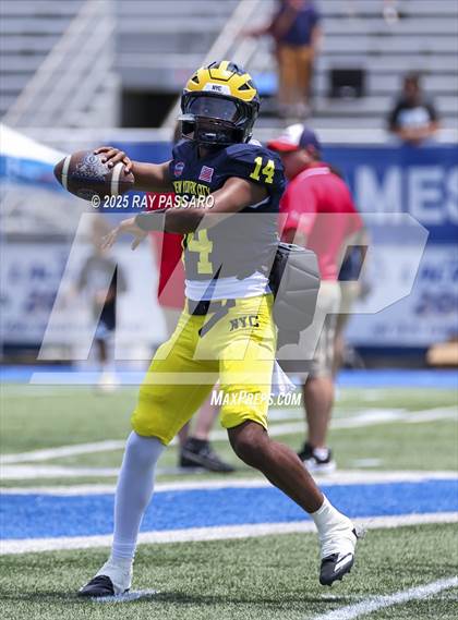 Thumbnail 2 in National Football Foundation All-Star Classic - NYC vs Long Island (1st half photos) photogallery.