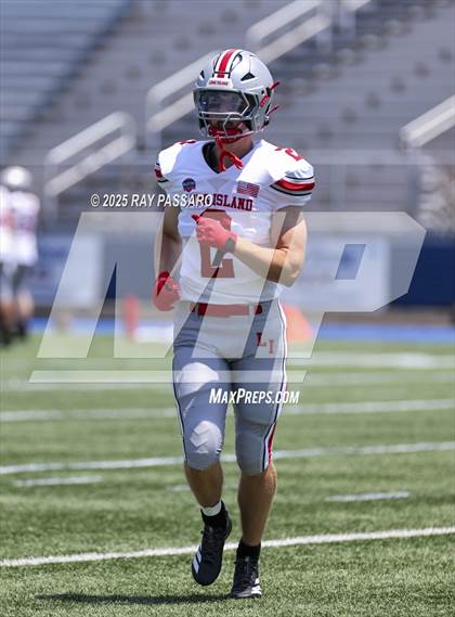 Thumbnail 2 in National Football Foundation All-Star Classic - NYC vs Long Island (1st half photos) photogallery.