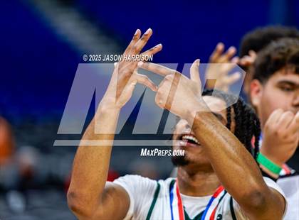 Thumbnail 2 in Meyer vs. Herne (UIL Basketball 2A D1 Final) photogallery.